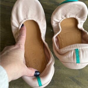 NIB Chic Ballet Flats in Ballerina Pink by Tieks, Size 8